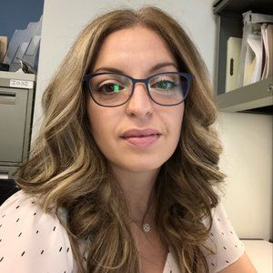 Meet your Posher, Carla